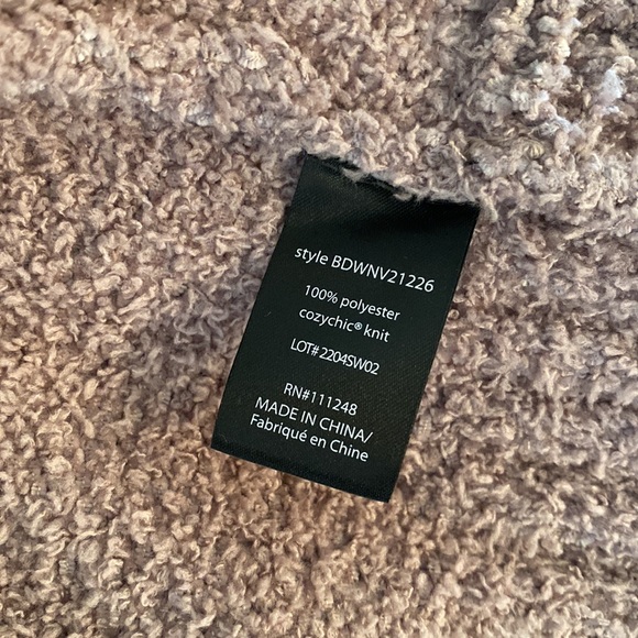 NWT Barefoot Dreams Chenille Shawl Cardigan Deep Taupe Small - Picture 10 of 11